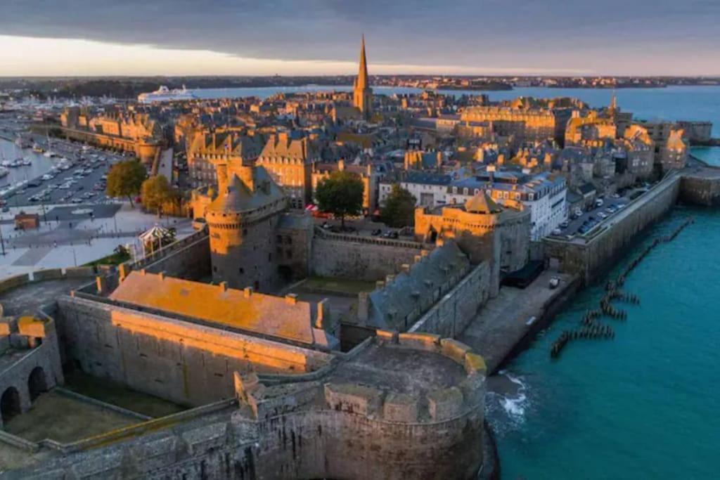Little Bahia Apartment Saint-Malo Bagian luar foto